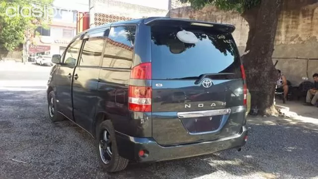 Toyota Noah 2003 — foto 6