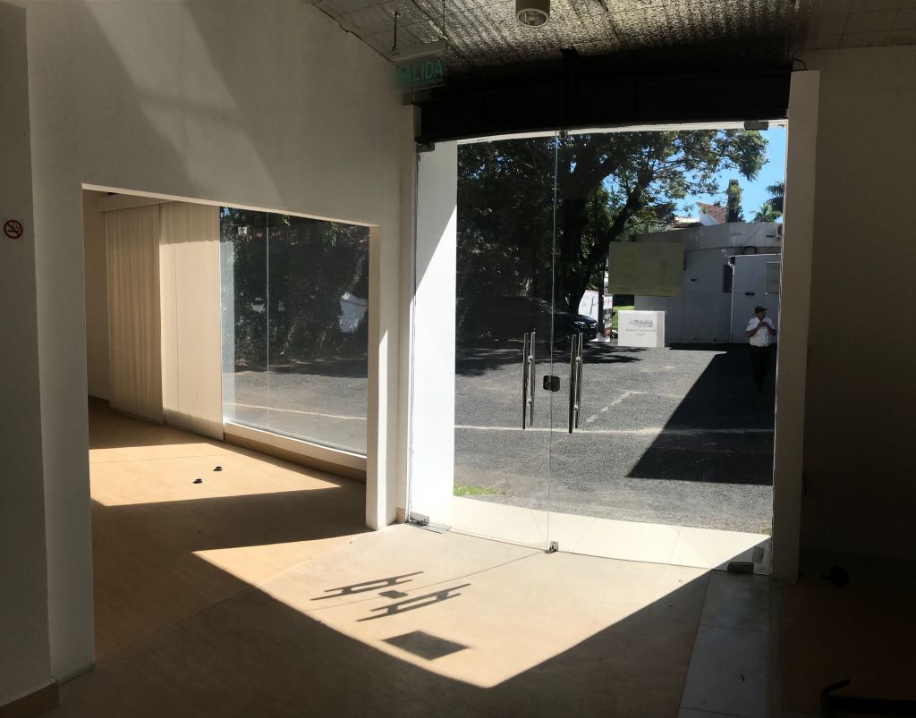 130 M2 SOBRE AV.ESPAÑA (PATIO GARAY) CARMELITAS GYM, DEPOSITOS, PILATES, OFICINAS- — foto 3