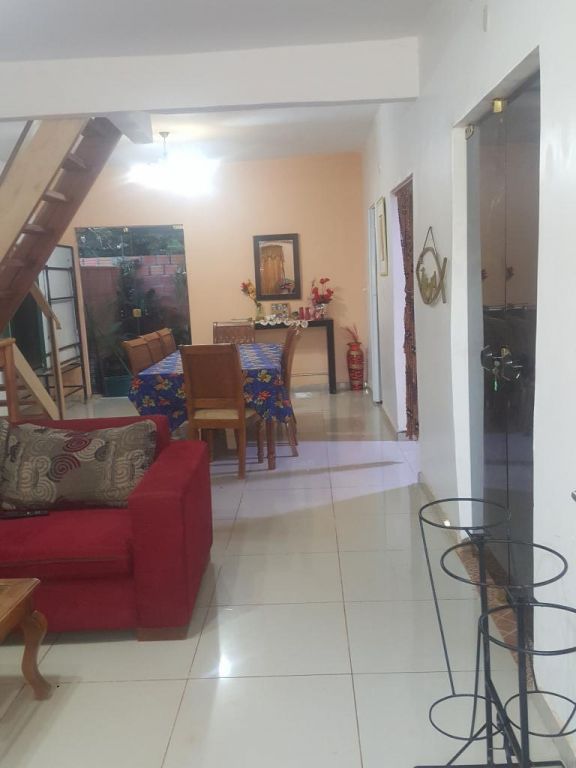 VENDO HERMOSA CASA RECIÉN ECHA EN OFERTA!!!!! EN CENTRO DE LUQUE!! — foto 2
