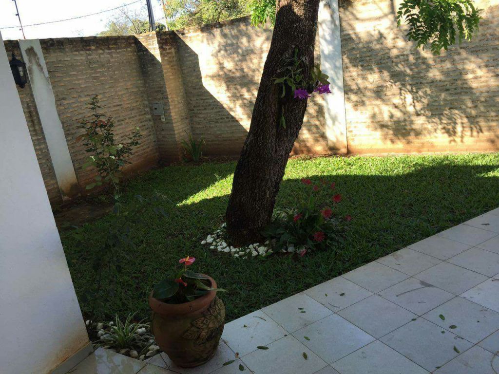 TIENE JACUZZI QUINCHO PATIO Y PISCINA — foto 3