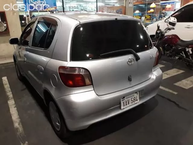 Toyota Vitz 2001 — foto 4