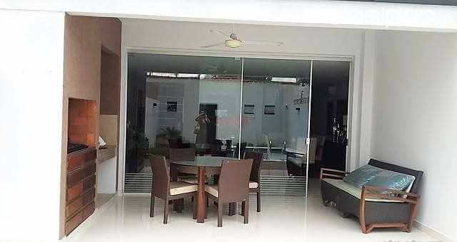 VENDO AMPLIA Y FINA CASA PAREADA EN ASUNCION ZONA BANCO CENTRAL.CARMELITAS — foto 3