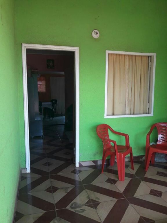 Vendo casa en km 9 Acaray cerca de ruta int — foto 2