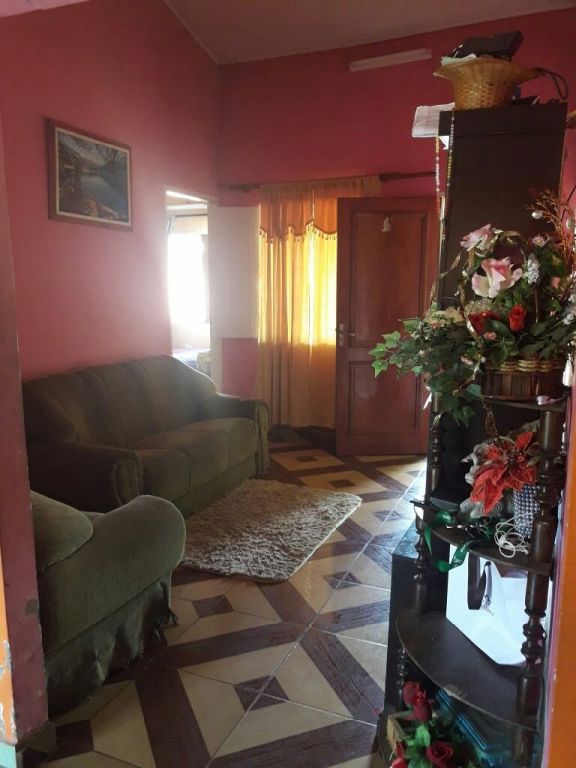 Vendo casa en km 9 Acaray cerca de ruta int — foto 3