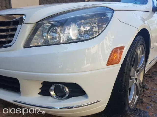 Mercedes-Benz C300 2009 — foto 5