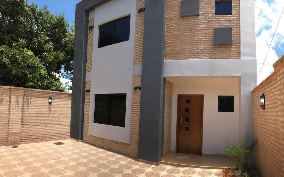 VENDO DUPLEX EN LUQUE BARRIO MORASCUE — foto 3