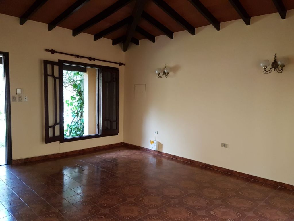 Vendo Hermosa Casa Barrio Virgen del Huerto — foto 2
