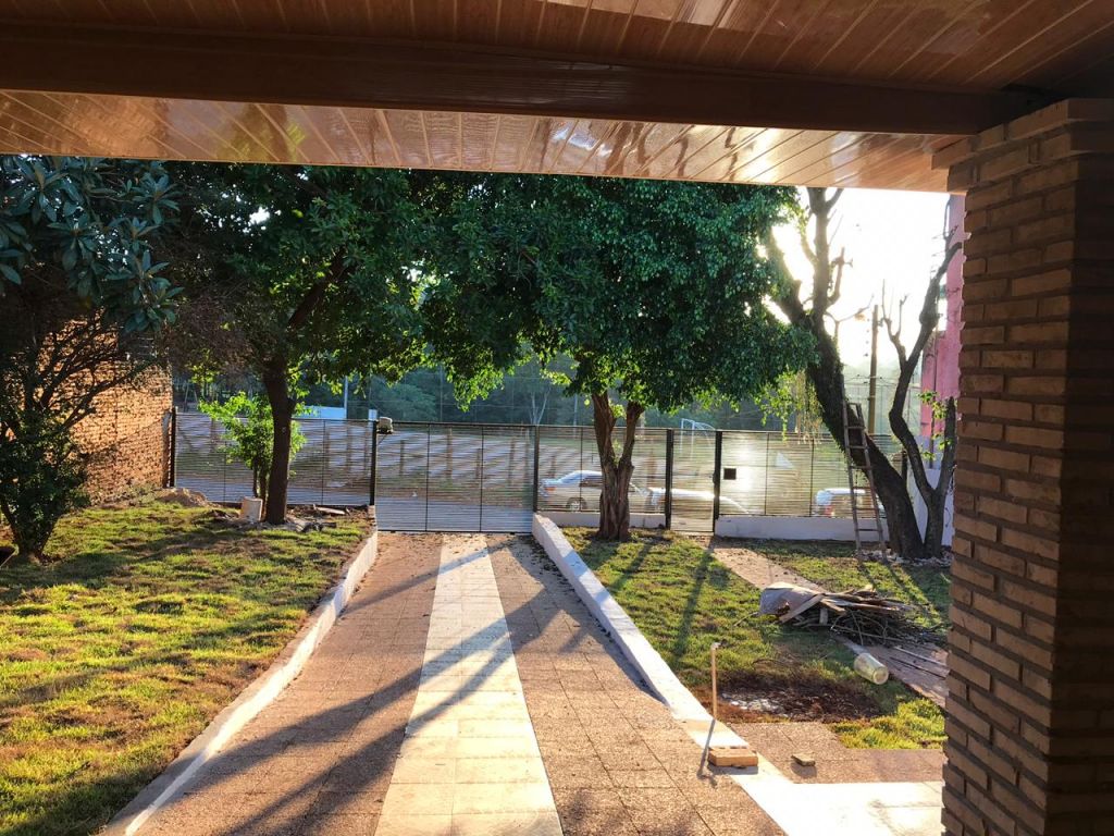 Hermosa casa en Bo. Boqueron 2, a pasitos del lago — foto 2