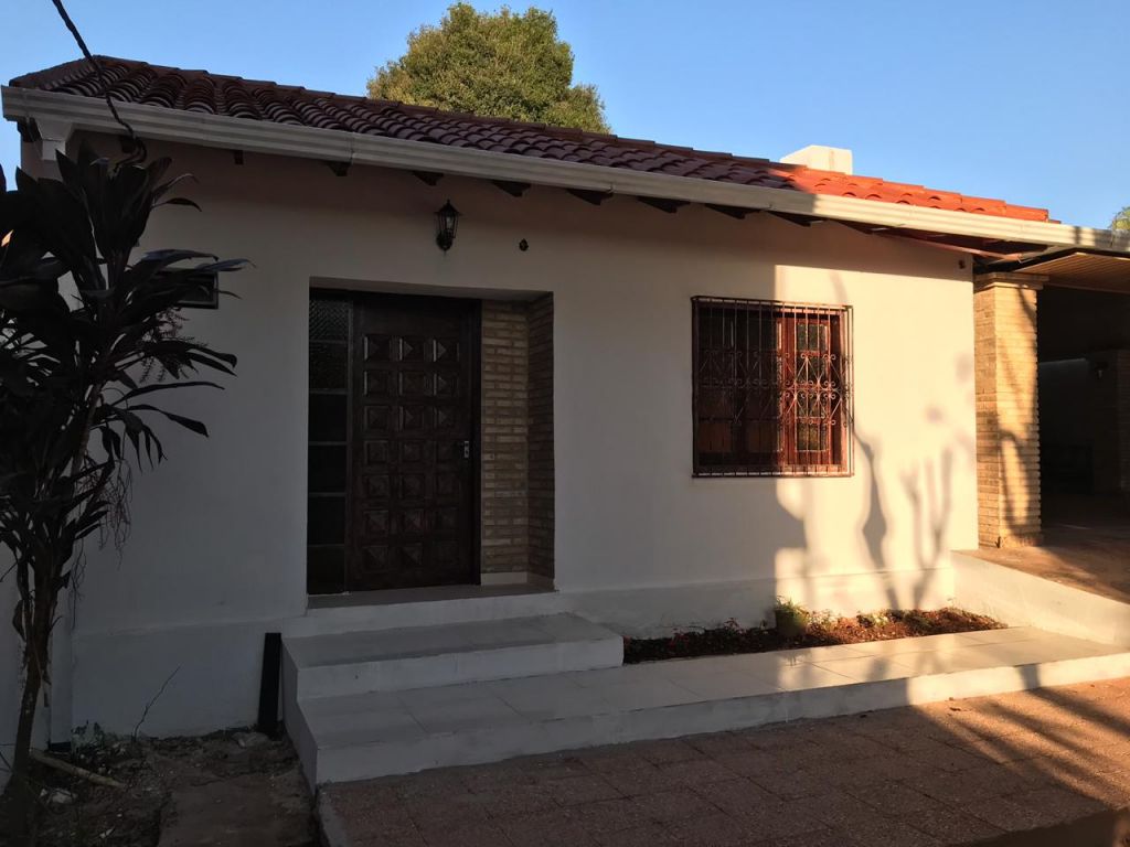 Hermosa casa en Bo. Boqueron 2, a pasitos del lago — foto 3