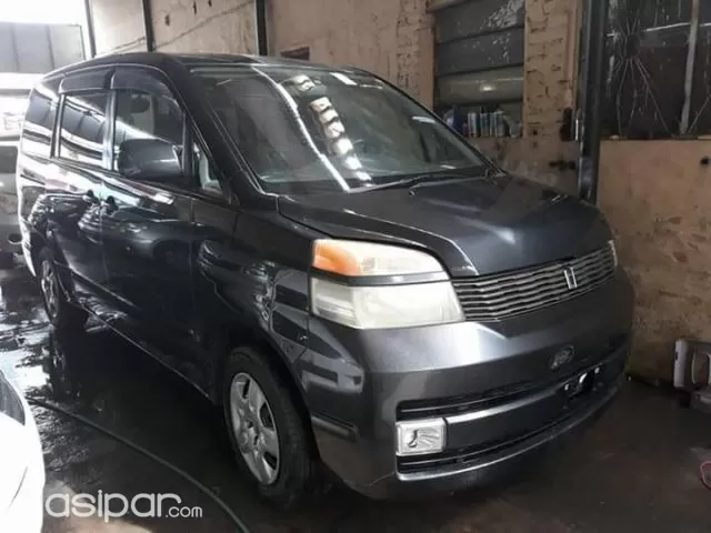Toyota New Vitz 2002 - foto 2