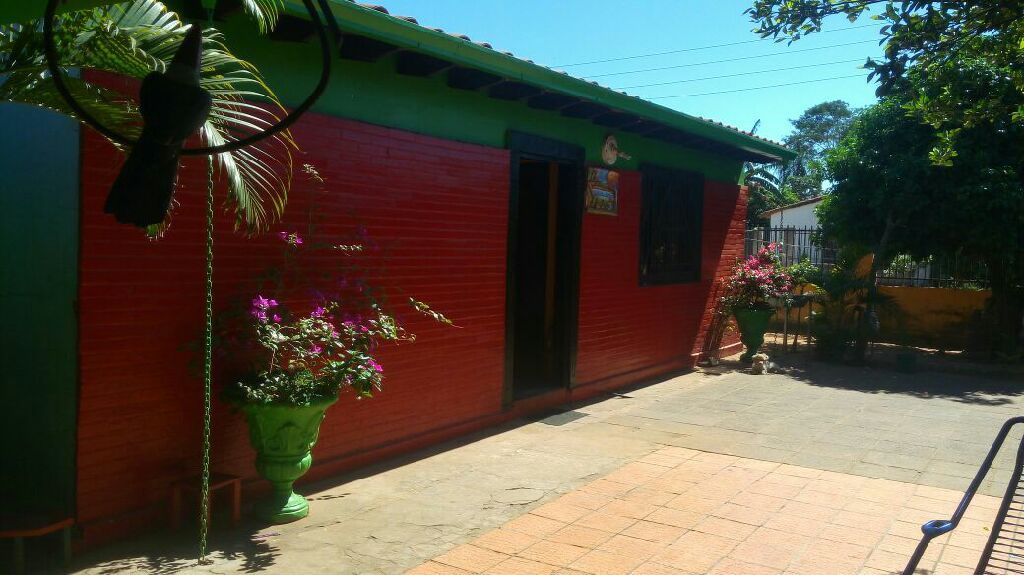 Remato Hermosa Casa en Itaugua — foto 3