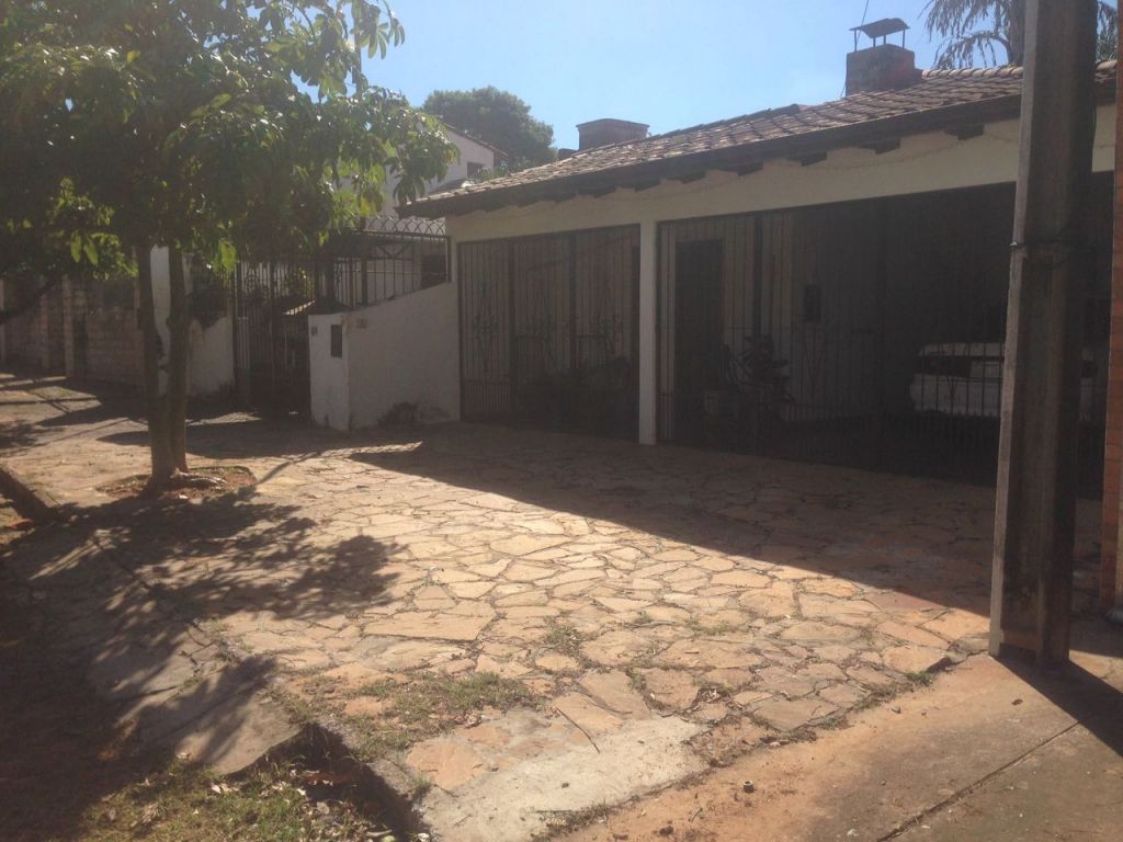 Vendo terreno con casa en barrio Residencial de Asunción — foto 2