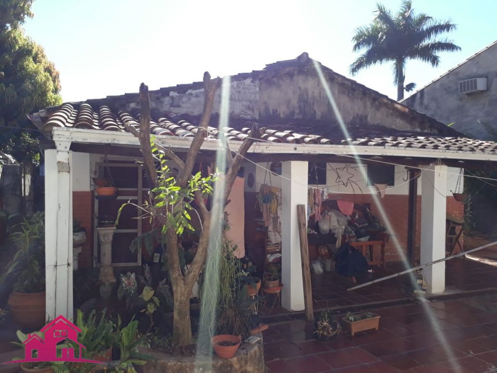 CASA DE 3 DORMITORIOS EN BARRIO MBURUCUYA. — foto 3