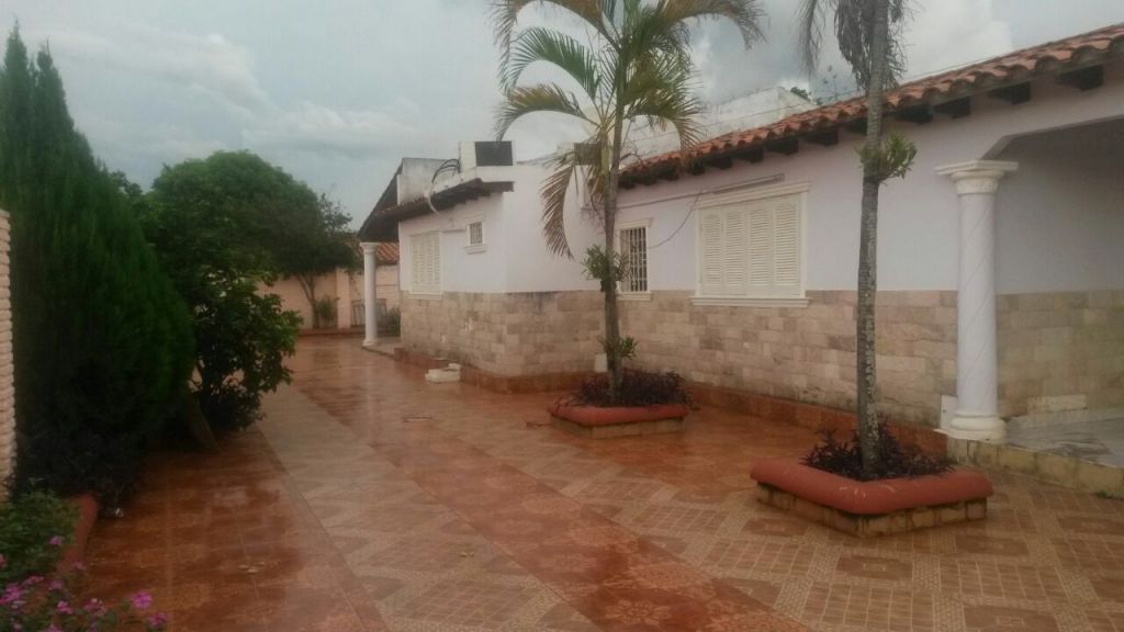 HERMOSO CHALET (CONAVI ITAUGUA) — foto 2