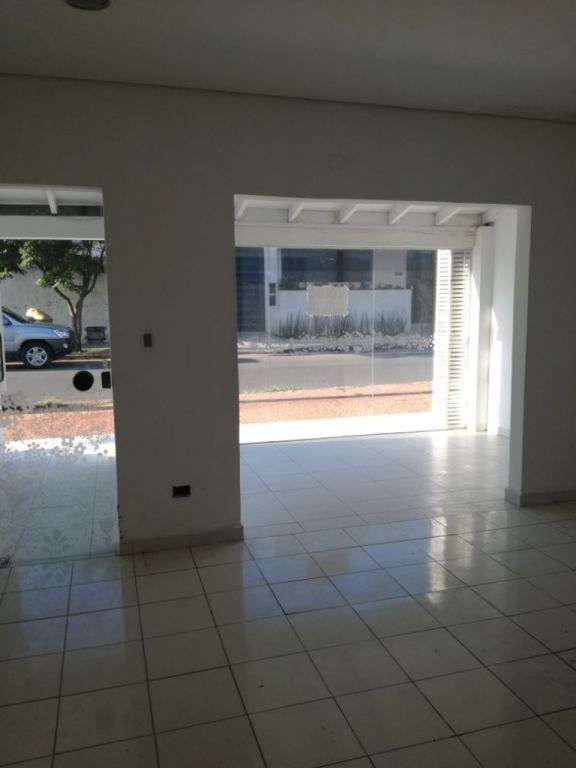 Alquilo Salón Comercial en Villa Morra — foto 2