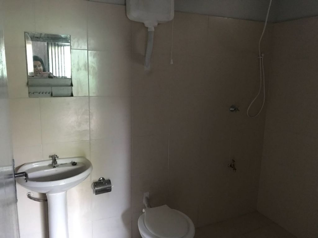 Alquilo monoambiente, en ubicacion increible, 1 cuadra de Mcal Lopez, 3 cuadras de santa Teresa — foto 2