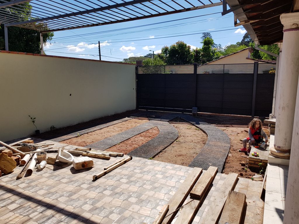 HERMOSA CASA FAMILIAR CON QUINCHO — foto 2