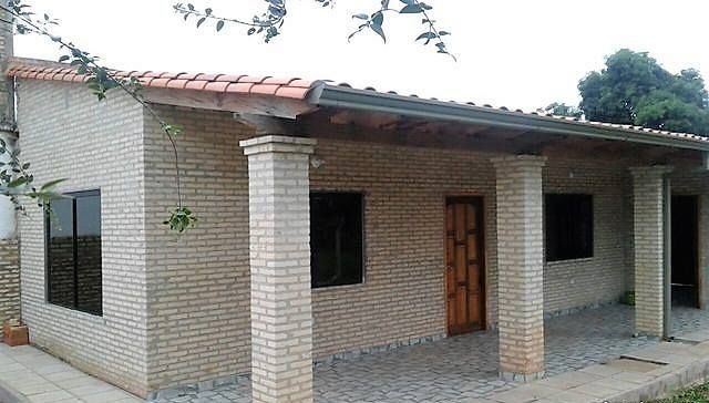 VENDO CASA A ESTRENAR EN LUQUE CENTRAL PY ZONA ISLA BOGADO CALLEI — foto 3