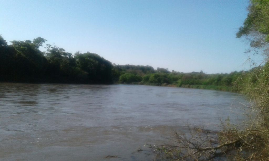 VENDO TERRENO TITULADO SOBRE EL RIO MONDAY — foto 2