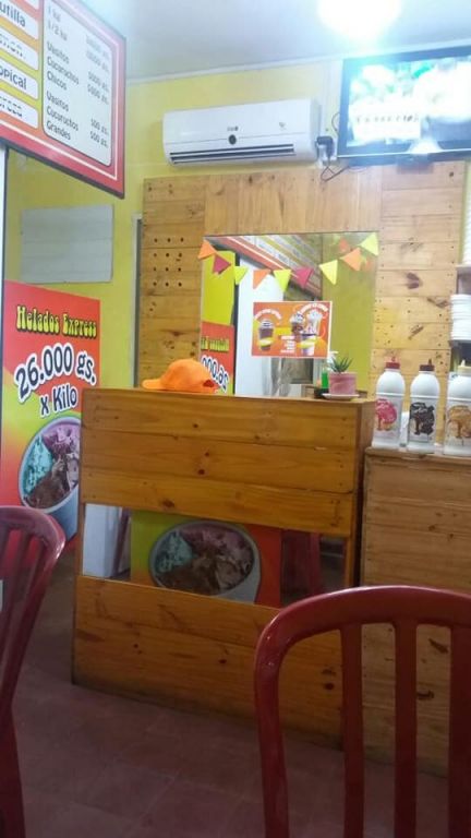 Vendo Helaria, totalmente equipa, clientela formada, lugar super concurrido, para comprar y empezar — foto 2