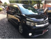 VENDO TOYOTA NEW VOXY / AÑO 2009 - FULL EQUIPO - NAFTERO 2.0 - IMPECABLE ESTADO - OFRECE ANTAR AUTOMOTORES - TR CON AUGUSTO CENTURION