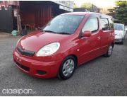 EL MEJOR COLOR EN TOYOTA FUNCARGO - COLOR ROJO - AÑO 2003 - RECIEN IMPORTADO - CON LA MEJOR GARANTIA DEL PARAGUAY ..!!! TR CON AUGUSTO CENTURION