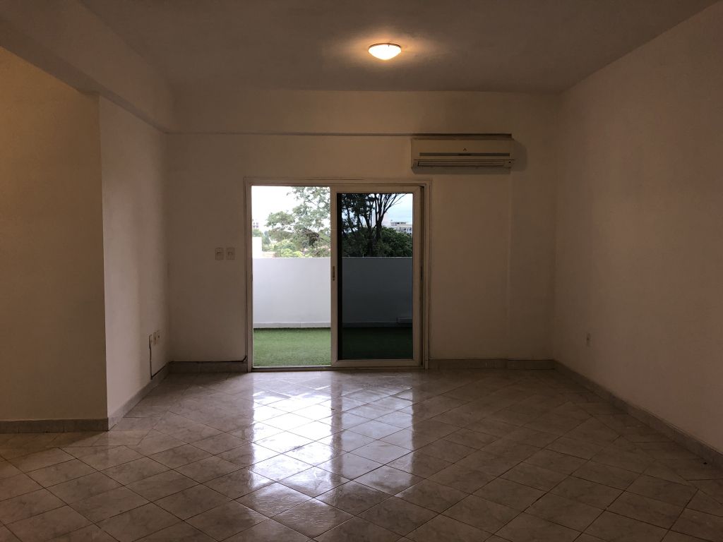 Amplio departamento de 2 ambientes zona universidad americana. — foto 3