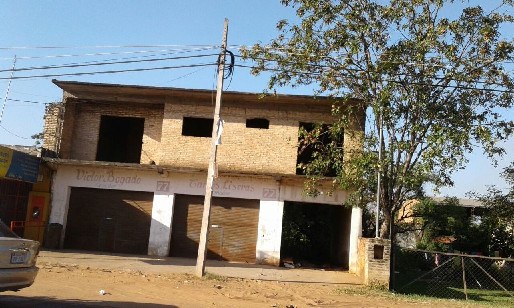 VENDO terreno con edificacion — foto 2