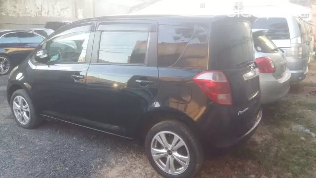 Toyota Ractis 2006 — foto 2