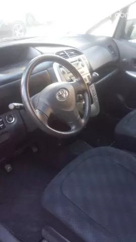 Toyota Ractis 2006 — foto 3
