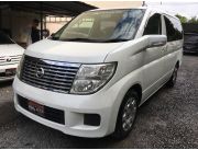 VENDO NISSAN ELGRAND - REC IMPORT - PARA 8 PASAJEROS - CAJA AUTOMATICA - AÑO 2004 - IMPECABLE ESTADO - OFRECE ANTAR AUTOMOTORES - TR CON AUGUSTO CENTURION