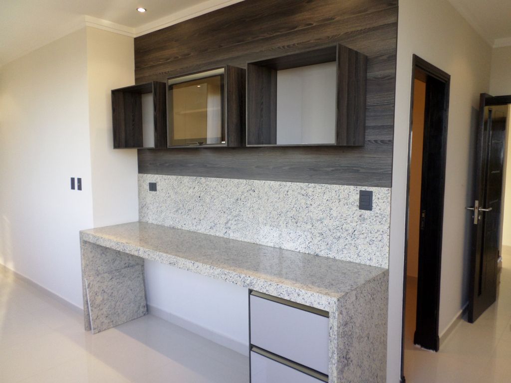 Alquilo o Vendo Amplio Penthouse De 3 Dormitorios En Suite Con Piscina Propia En Carmelitas — foto 2