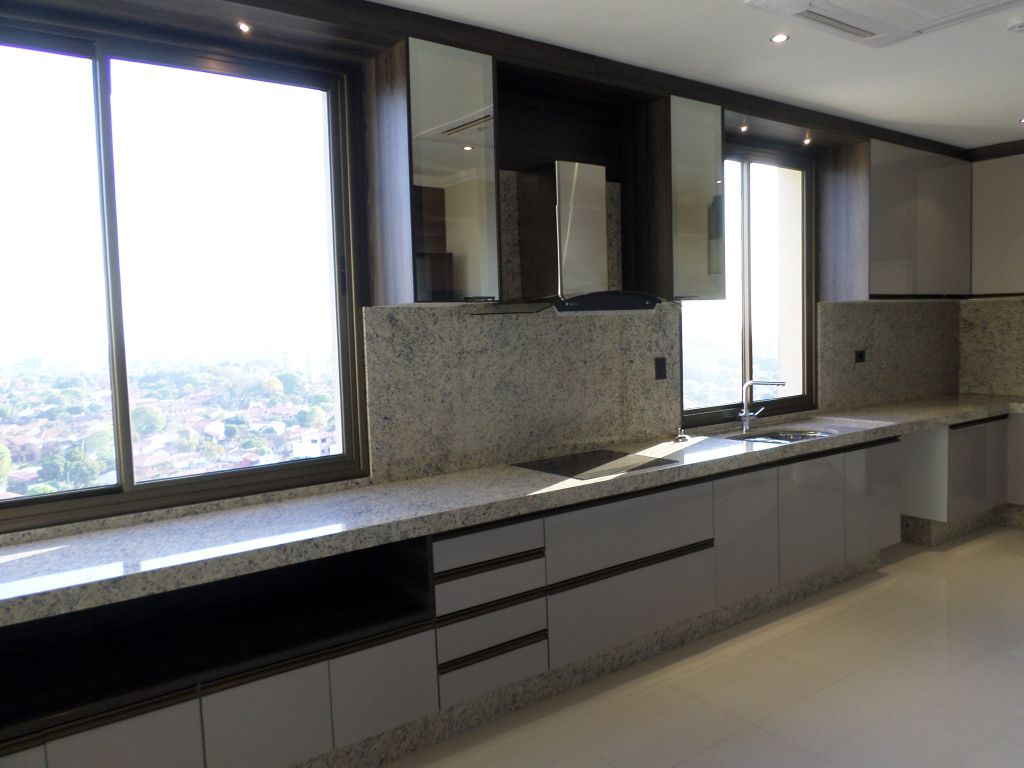 Alquilo o Vendo Amplio Penthouse De 3 Dormitorios En Suite Con Piscina Propia En Carmelitas — foto 3