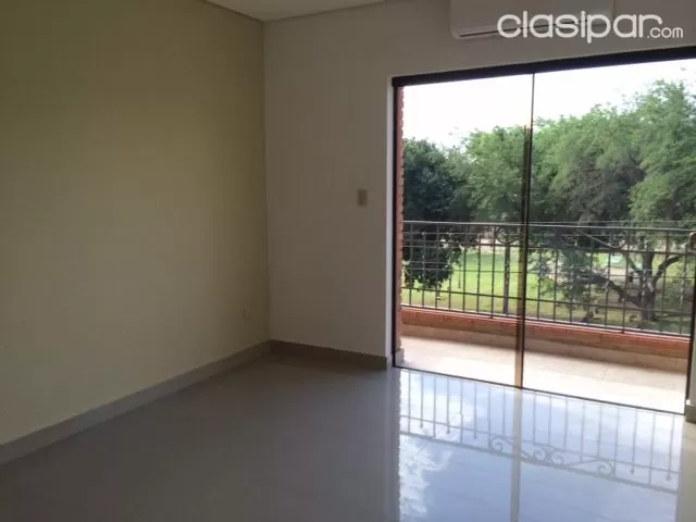 VENDO AMPLIO DEPARTAMENTO – ZONA PRIMER PDTE — foto 2
