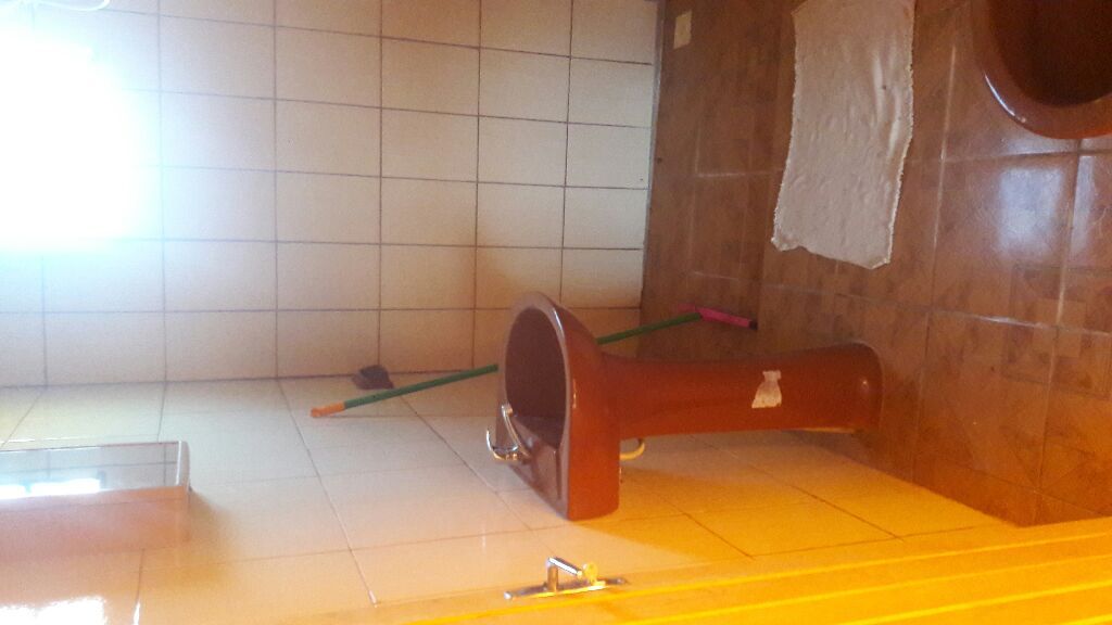 Un terreno con casa recién terminada — foto 3