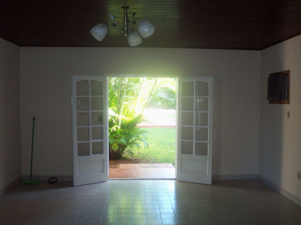 VILLA MORRA ZONA DEL SHOPPING MCAL LÓPEZ TODA EN UNA PLANTA — foto 3