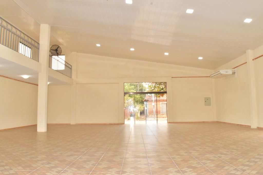Amplio Salón Comercial en Mariano Roque Alonso — foto 3