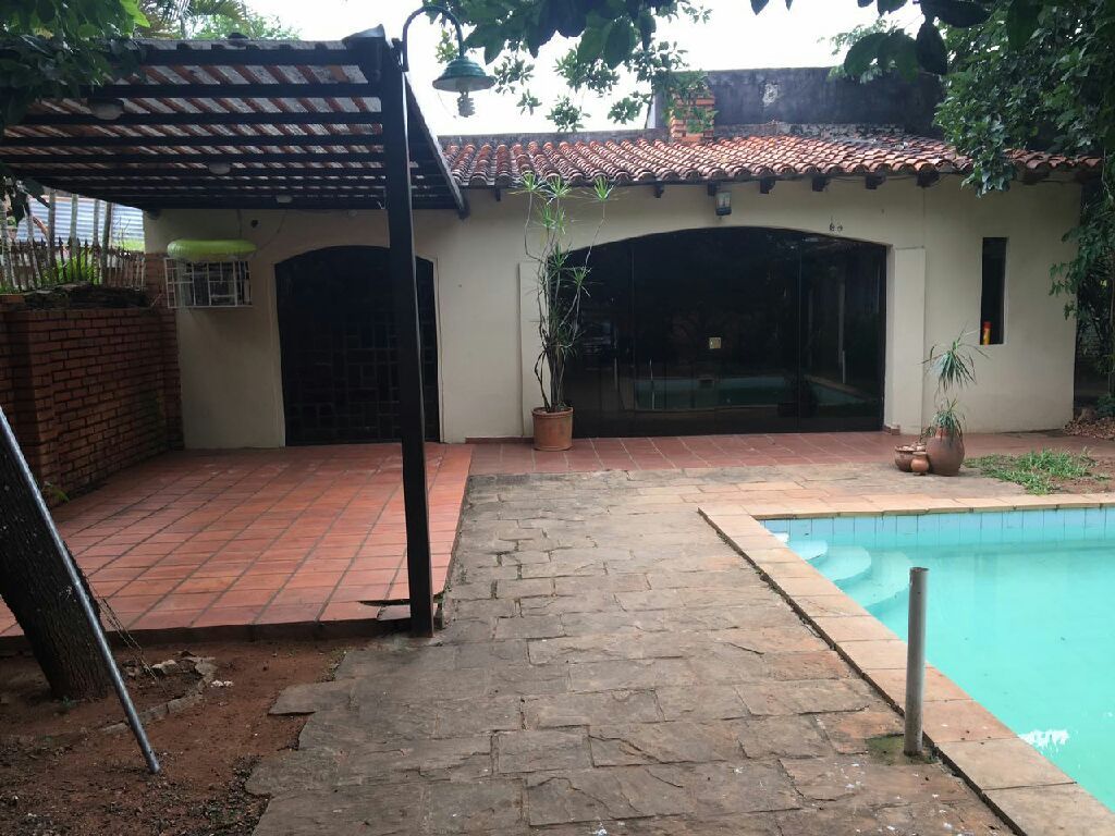 Detras del stock cacique lambare. — foto 2