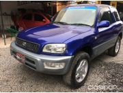HERMOSA CAMIONETITA TOYOTA RAV4 RECIEN IMPORTADO MOTOR 2000 CON ECONOMIZADOR DE FABRICA GARANTIA DE 12 MECES ASEGURADA TR CON CARLOS GAONA AL 0983770805