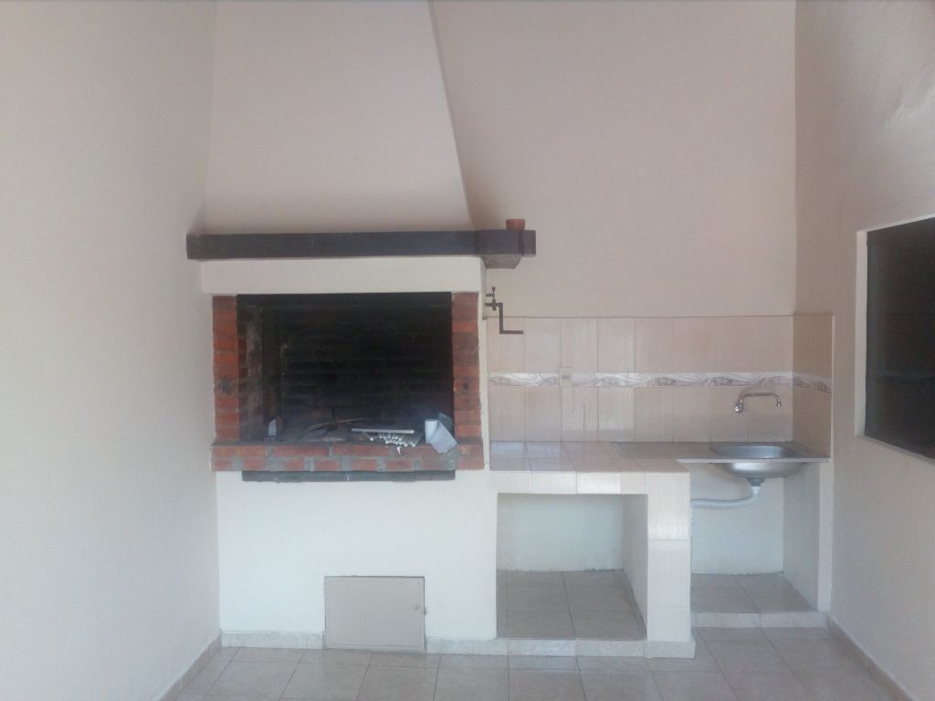 CASA EN FDO DE LA MORA - ZONA NORTE IMPRO — foto 3