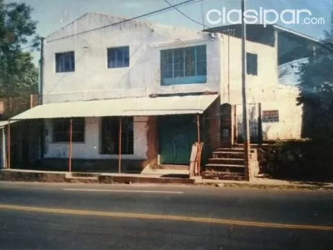 OFERTA!!! CON FACILIDADES DE PAGO!!! TINGLADO CON LOCALES Y VIVIENDA!!! GRAN OPORTUNIDAD!! — foto 2