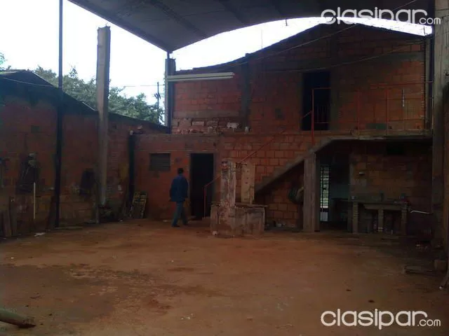 OFERTA!!! CON FACILIDADES DE PAGO!!! TINGLADO CON LOCALES Y VIVIENDA!!! GRAN OPORTUNIDAD!! — foto 3