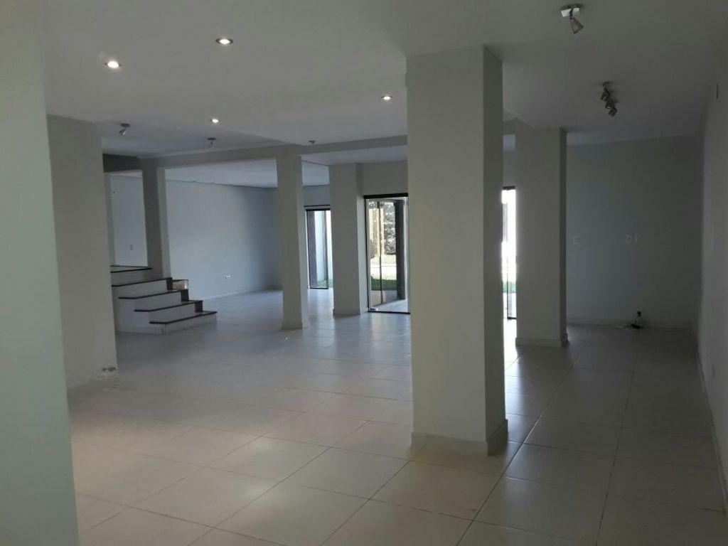 ALQUILO HERMOSA RESIDENCIA EN BARRIO HERRERA — foto 3