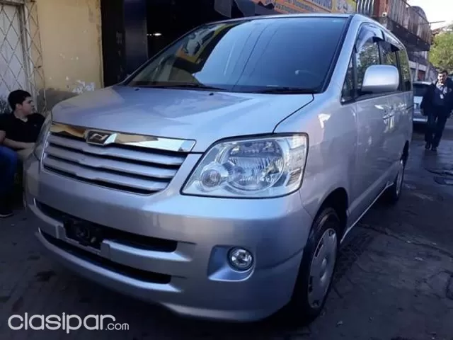 Toyota Noah 2003 — foto 3