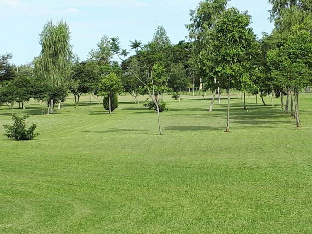 Vendo en Urbanización Surubii, hermosa casa tipo campo, en majestuoso terreno — foto 2