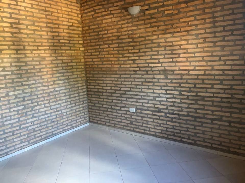 EN VENTA!!! DUPLEX EN LAMBARÈ DE 3 DORMITORIOS. ZONA PASEO CERRO ALTO. — foto 3