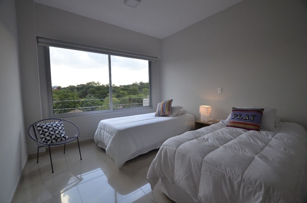 VENTA ALQUILER- EXCLUSIVO DEPARTAMENTO DE 3 DORMITORIOS A ESTRENAR – BO MBURUCUYA. — foto 2