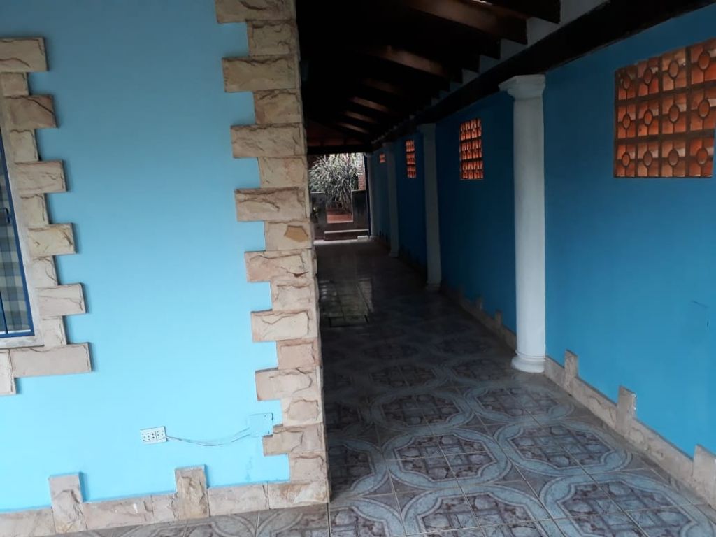 VENDO HERMOSA RESIDENCIA BARRIO SAN ISIDRO LAMBARE!! 85.000USD — foto 3