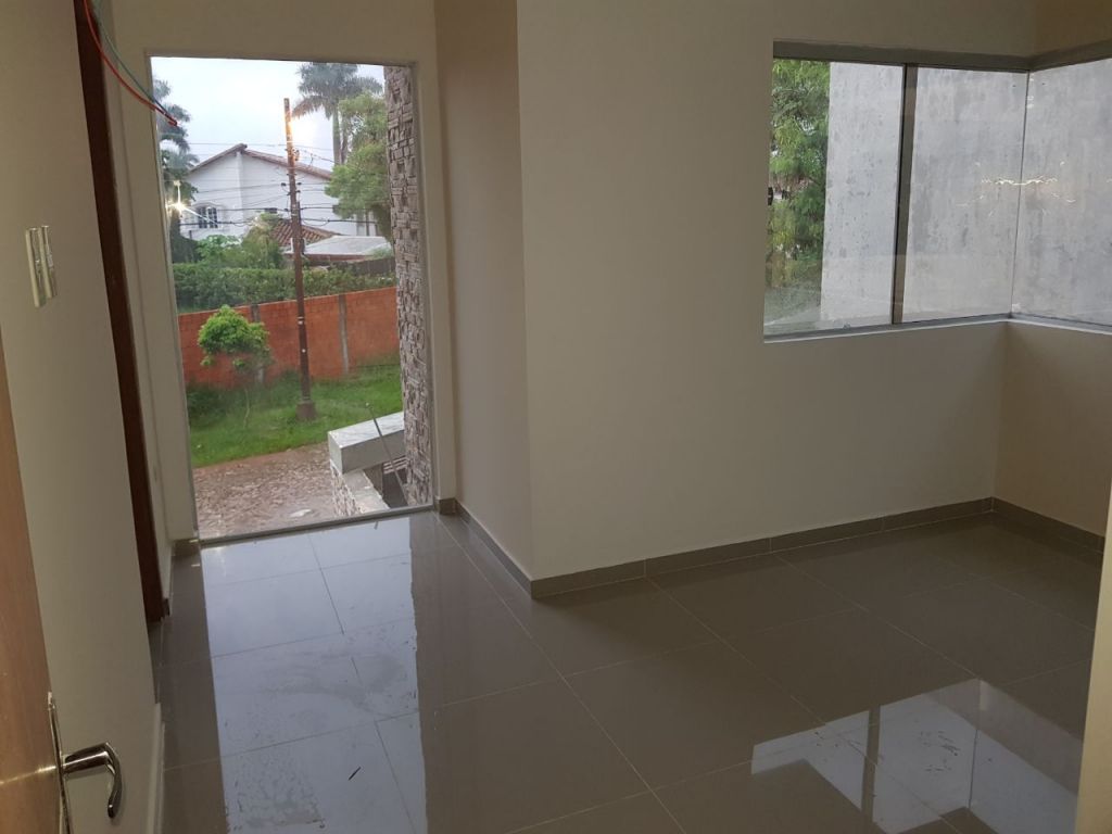 VENTA - DUPLEX DE 3 DORMITORIOS EN SUITE A ESTRENAR – COMPLEJO HABITACIONAL AEROPUERTO. — foto 2