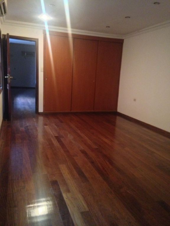Vendo casa de 504 m2 de terreno con 600 m2 construido sobre Denis Roa a pasos de Santa Teresa en perfectas condiciones. — foto 2